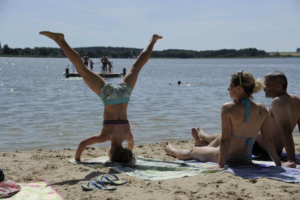 Camping-Und Ferienpark Havelberge Gross Quassow Екстер'єр фото